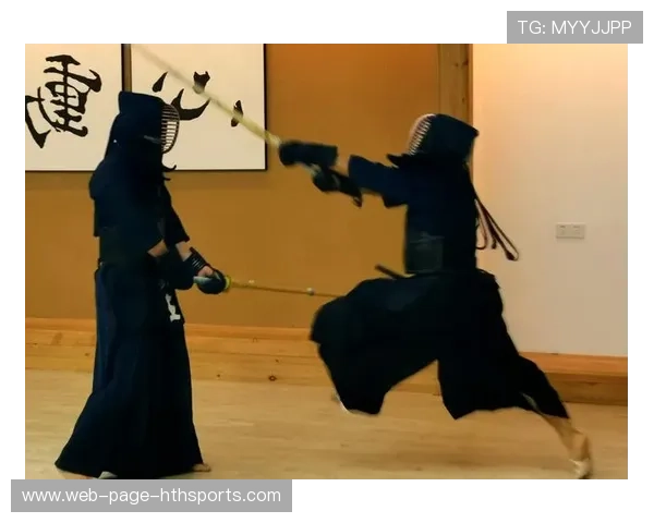 佩剑快速突击一触即中：用速度与精准书写剑道新篇章